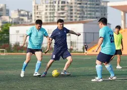开云在线登陆入口-国际足球赛场上,女运动员们表现出色,令人瞩目的是